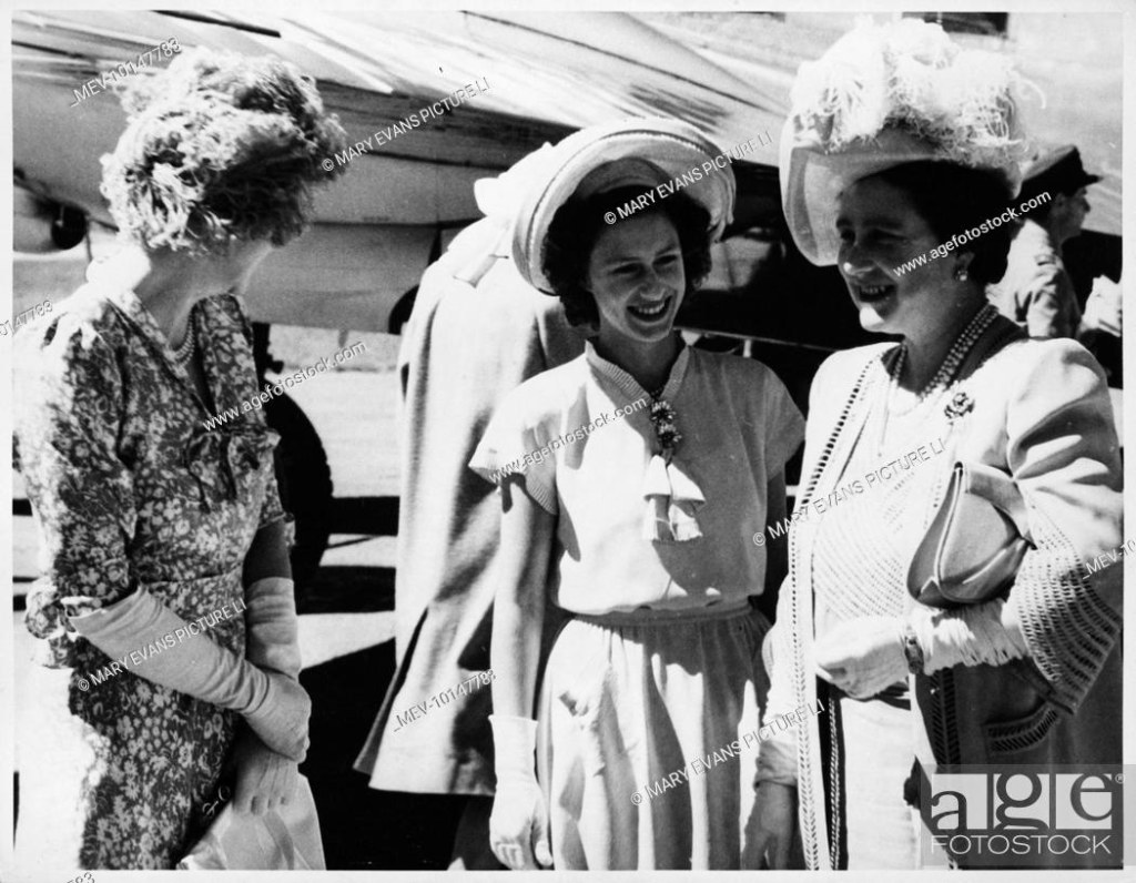 Picture of: ROYAL TOUR OF SOUTH AFRICA AND RHODESIA: Queen Elizabeth and